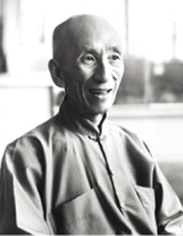 Grandmaster Ip Man’s old age, taken by Master Chu Shong Tin.